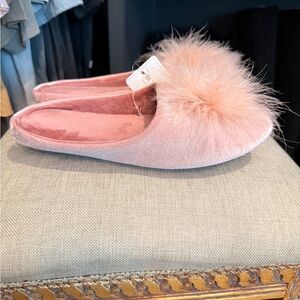 NEW Women’s Pink Velvet Feather Pom Slippers Cozy Glam House Shoes Size 7/8